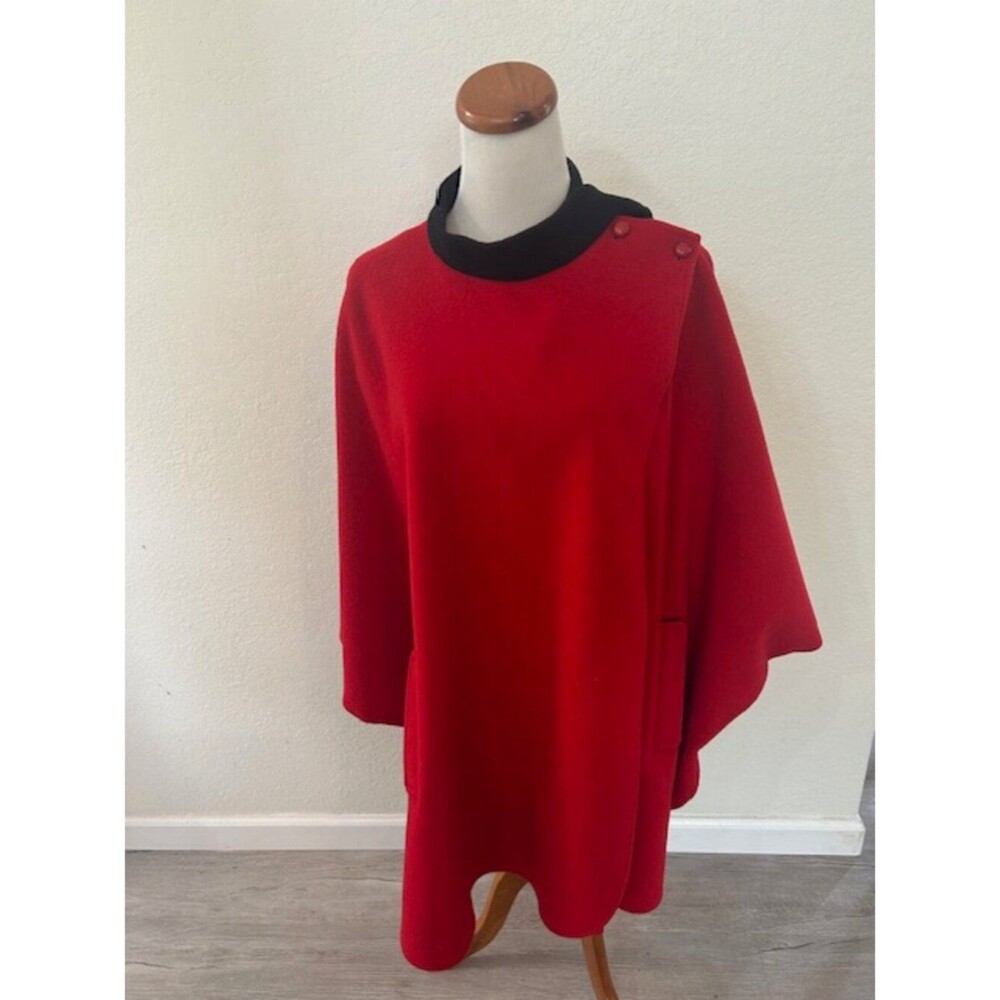 Red Wool Cape - Picture 2 of 5